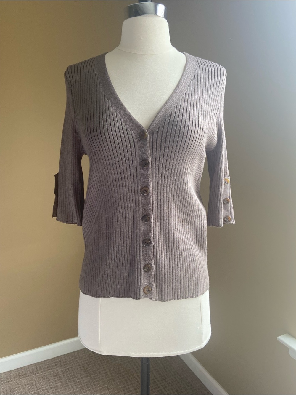 She + Sky Taupe Ribbed V-Neck Button-Front Sweater, Medium, Office, Casual, NWT